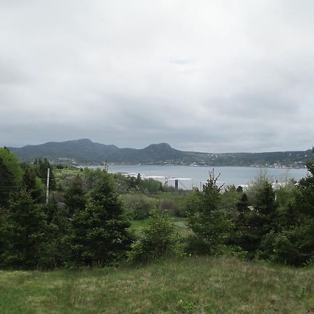 Comerford'S Ocean View Suites Holyrood Экстерьер фото