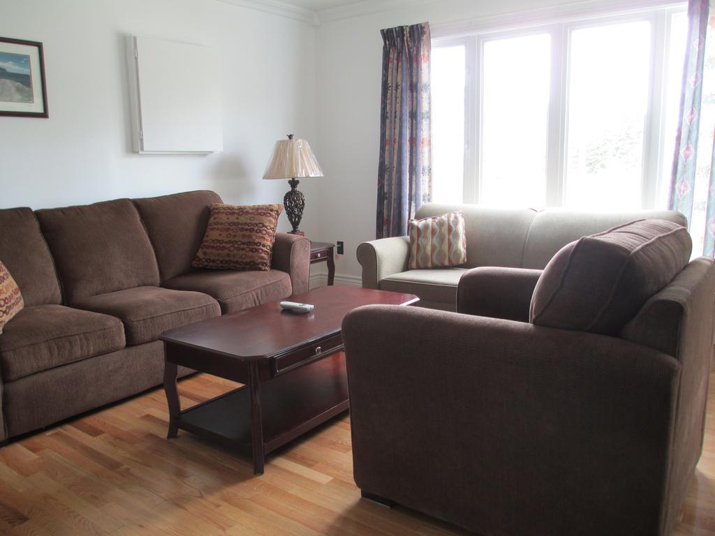 Comerford'S Ocean View Suites Holyrood Номер фото