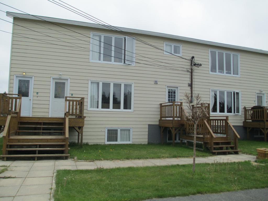 Comerford'S Ocean View Suites Holyrood Экстерьер фото