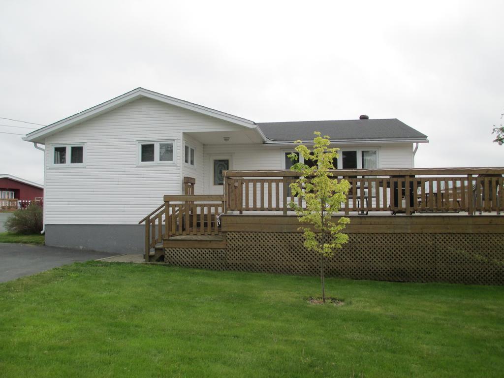 Comerford'S Ocean View Suites Holyrood Экстерьер фото