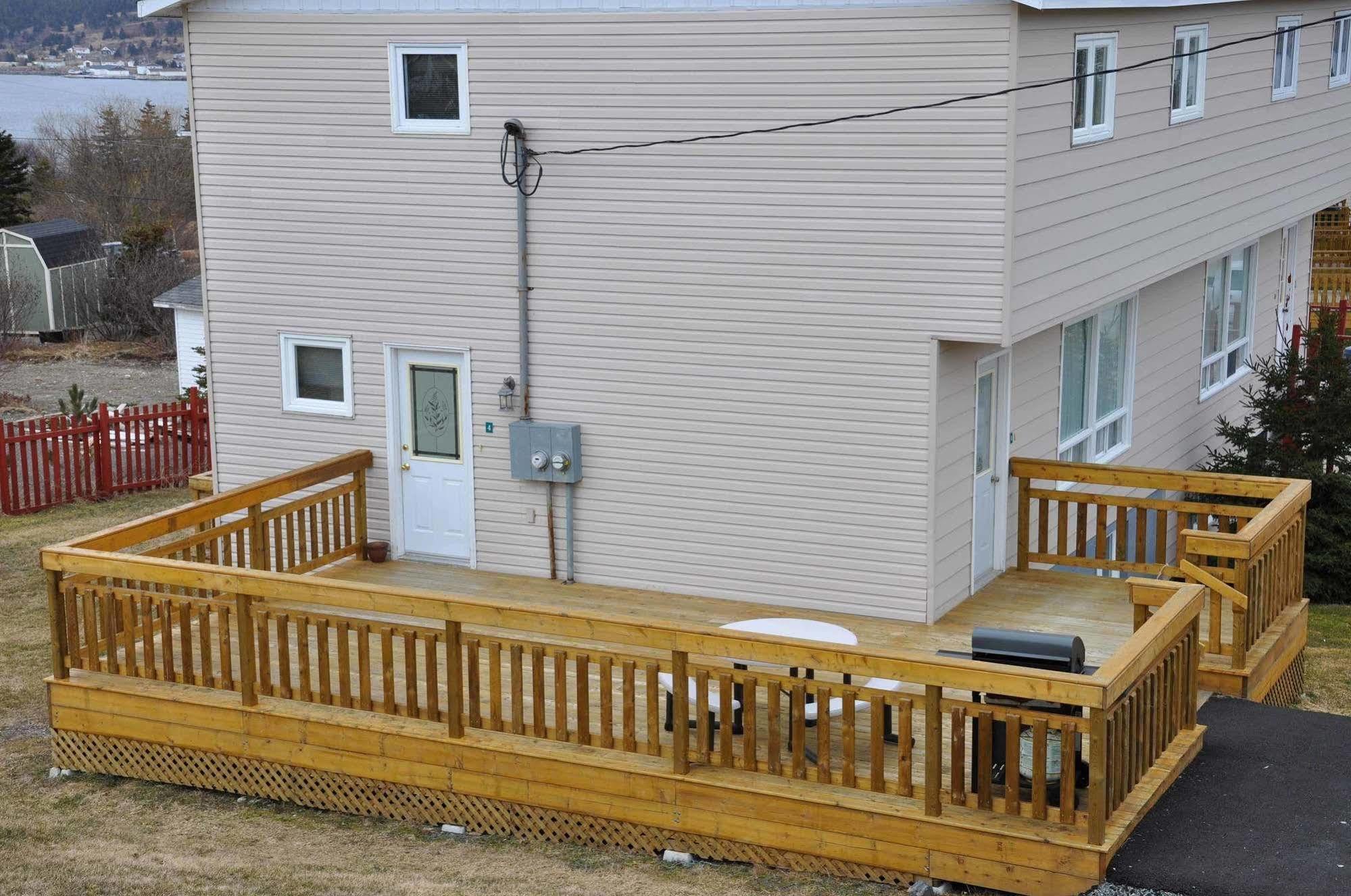 Comerford'S Ocean View Suites Holyrood Экстерьер фото